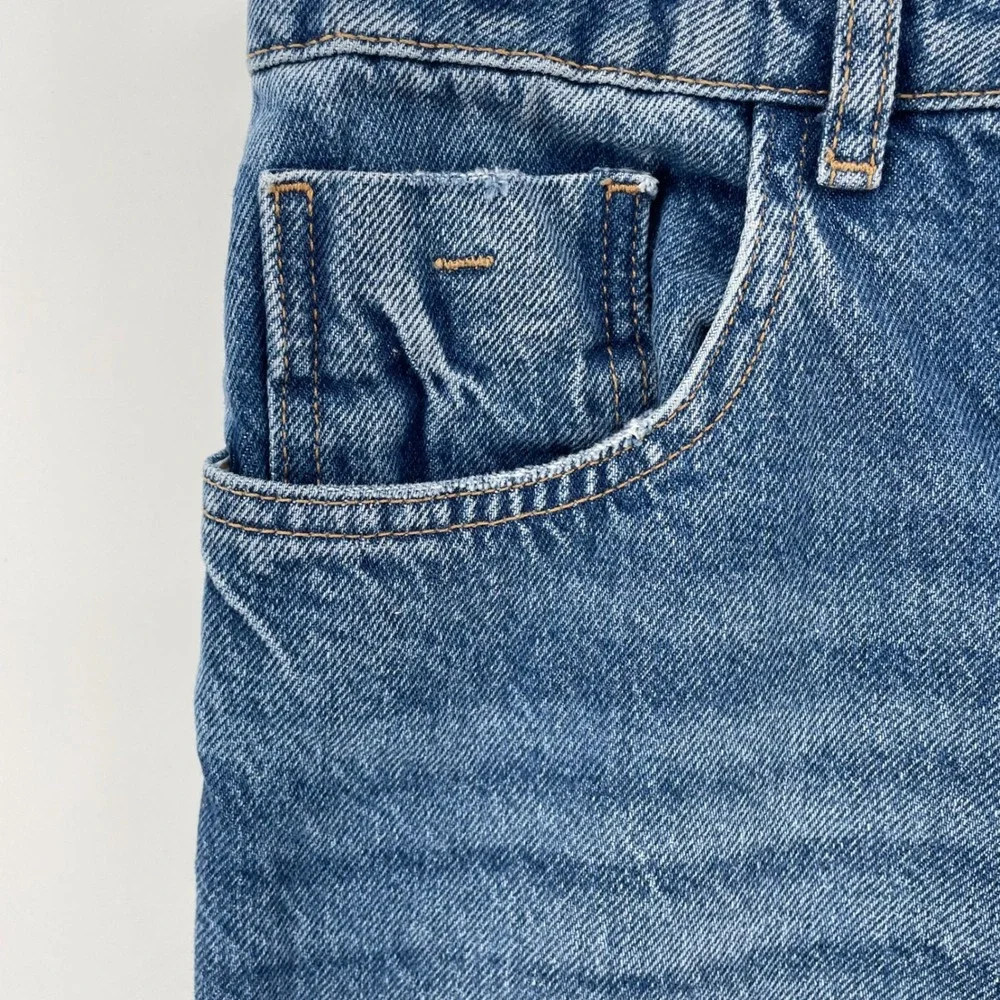 Zara Straight‎ Leg Jeans Womens 12 Blue High Rise Raw Hem Relaxed